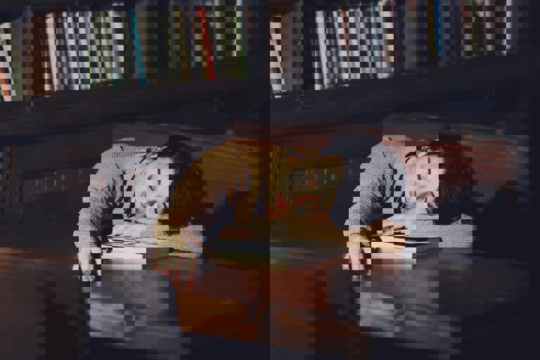 Late-Night Libraries Draw Record Numbers as Young Professionals Seek Study Sanctuaries